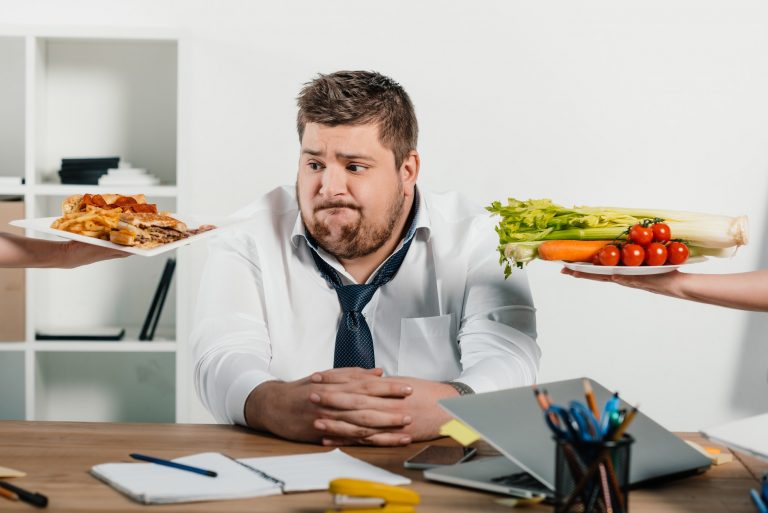 איך לאכול טוב יותר במקום העבודה?